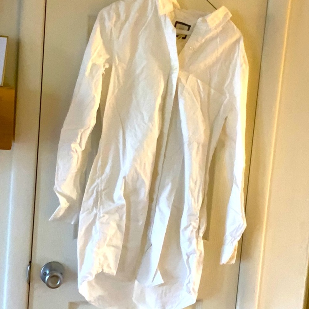 Plain white shirt
